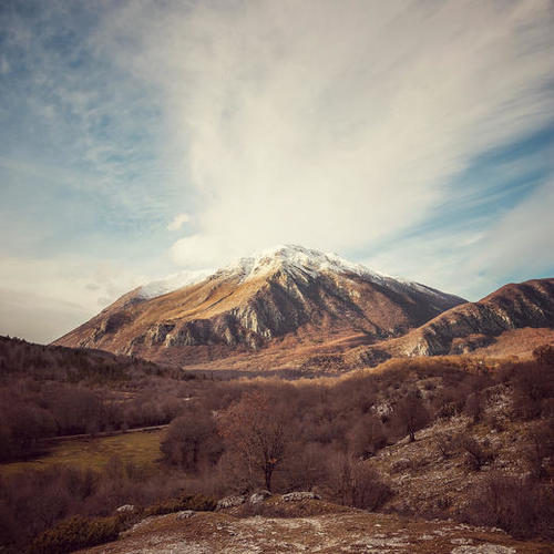 Mountains in the background  XVII Mural by Salvatore Russolillo